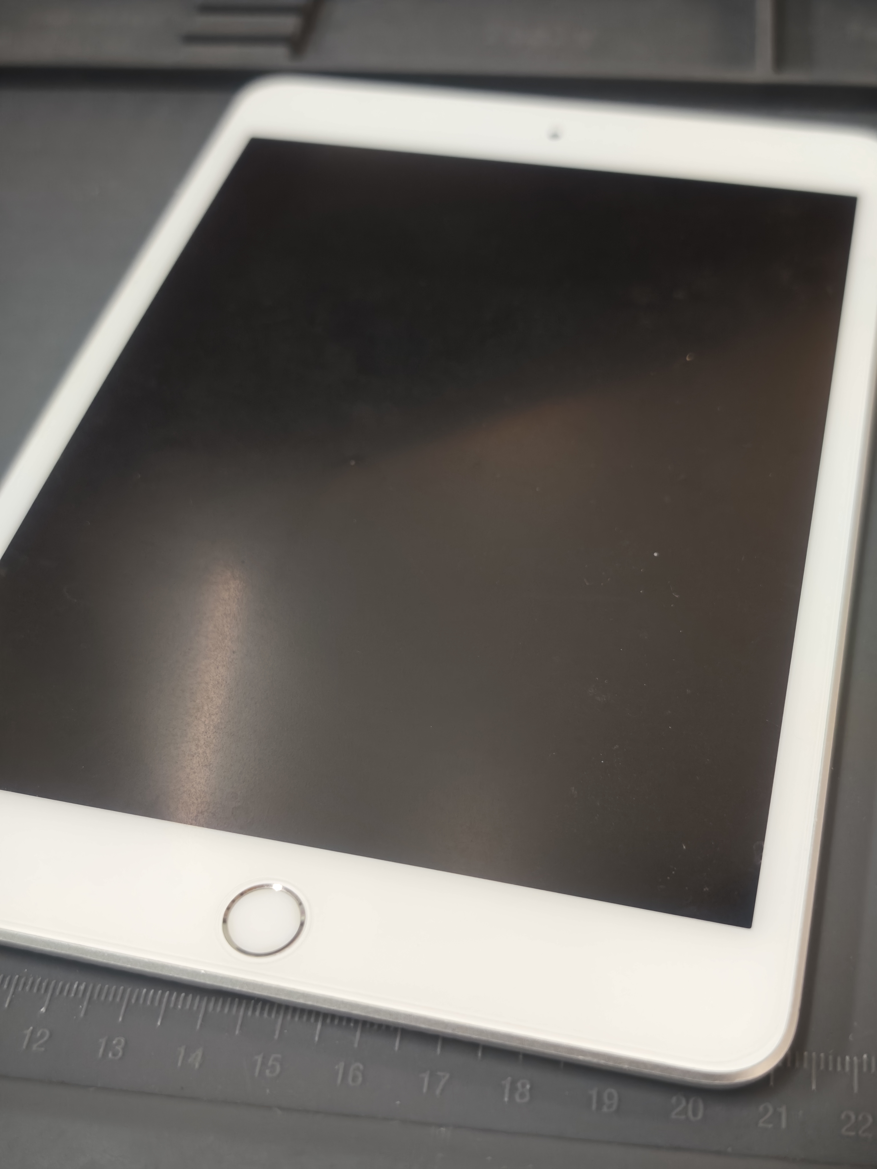 豊川市でiPad mini5のバッテリー交換ならまちスマ豊川店へ】電池の減り
